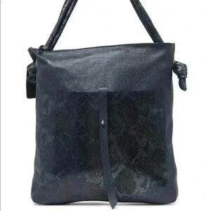 Persaman Snake Embossed Shoulder Bag